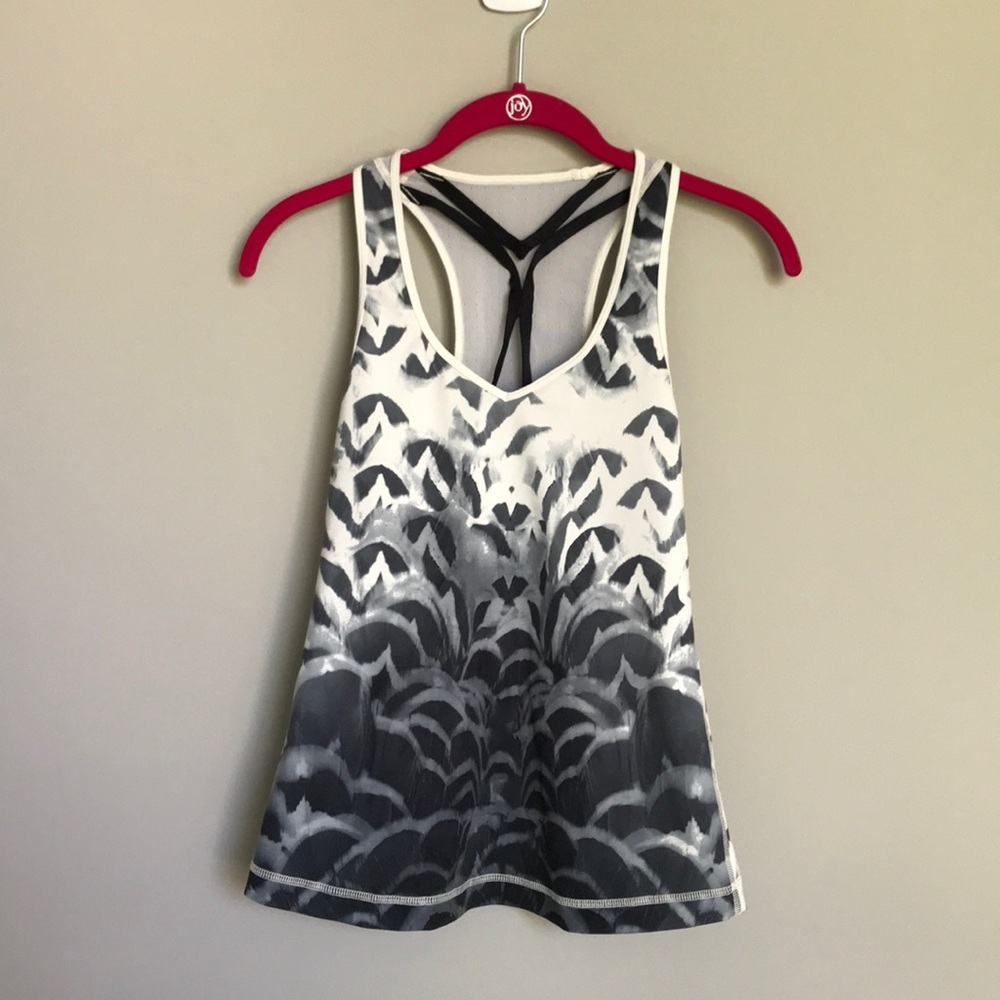 Lululemon Dance To Yoga Tank Black and White